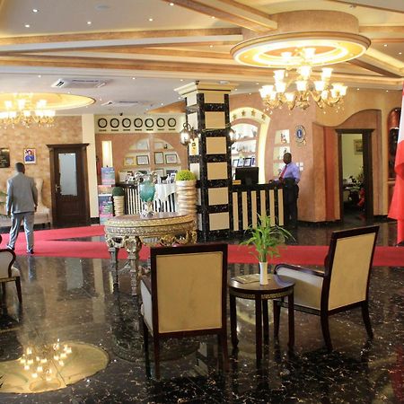 Boulevard Palace Hotel Monrovia Exterior photo