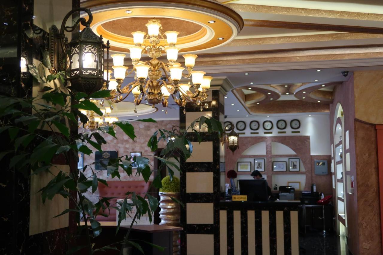 Boulevard Palace Hotel Monrovia Exterior photo