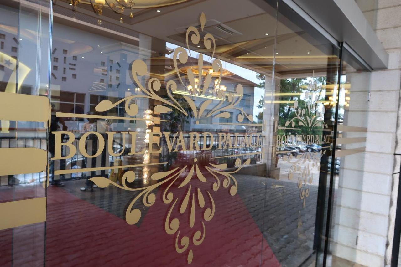 Boulevard Palace Hotel Monrovia Exterior photo